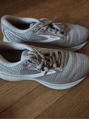 Brooks Ghost Running Shoes - Light Taupe